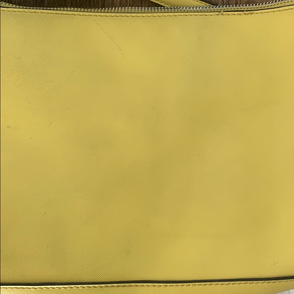 Guess - Picture 3 of 3